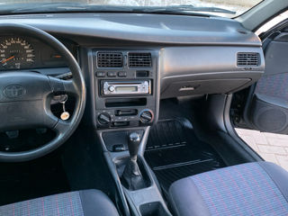 Toyota Carina foto 8