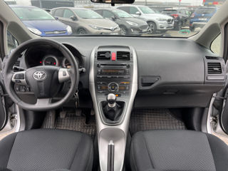 Toyota Auris foto 8