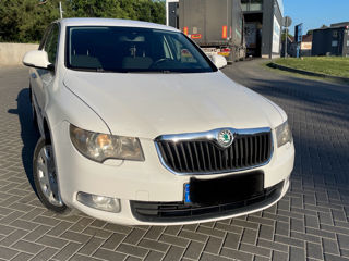 Skoda Superb foto 3