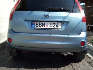 Ford Fiesta foto 4