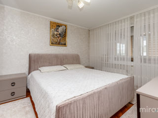 Apartament cu 4 camere, 100 m², Ciocana, Chișinău foto 3