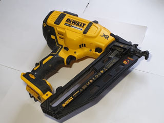 Dewalt DCN660 ( пистолет для гвоздей, по дереву) foto 2