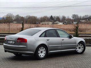 Audi A8 foto 4