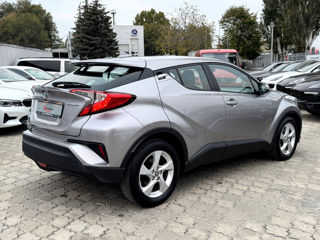 Toyota C-HR foto 3