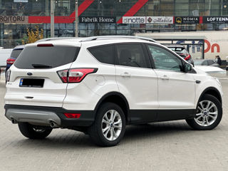 Ford Kuga foto 4