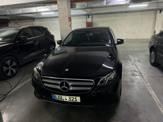 Mercedes E-Class foto 8