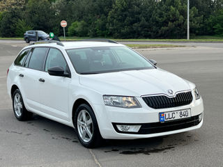 Skoda Octavia foto 3