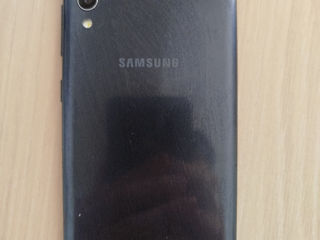 Samsung m10 foto 2