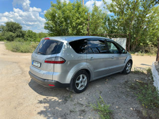 Ford S-Max foto 2