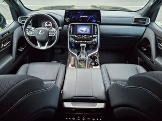 Lexus LX Series foto 10