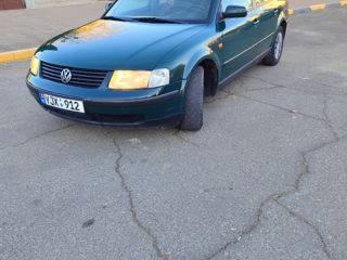 Volkswagen Passat foto 3