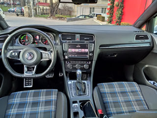 Volkswagen Golf foto 6