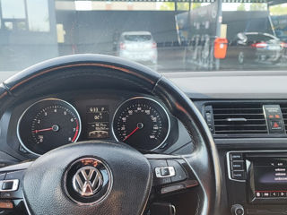 Volkswagen Jetta foto 3