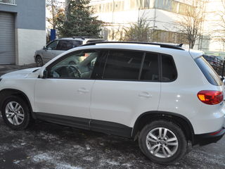 Volkswagen Tiguan foto 2