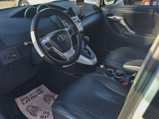 Toyota Verso foto 8