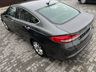 Ford Fusion foto 5