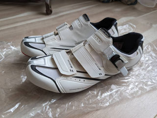 Shimano SH-R088 cycling shoes