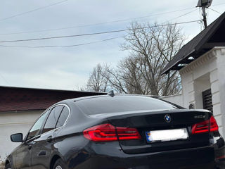 BMW 5 Series foto 3