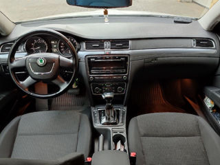 Skoda Superb foto 4