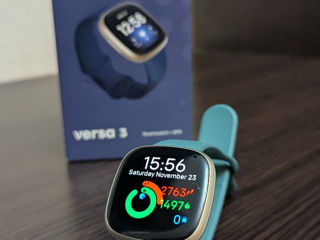 Fitbit versa 3 foto 2