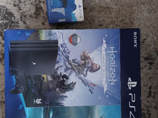 Продам ps 4 pro с аккаунтоми