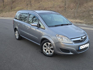 Opel Zafira foto 2