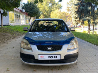 KIA Rio foto 1