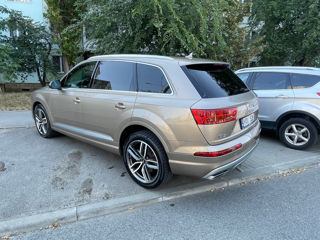 Audi Q7 foto 2