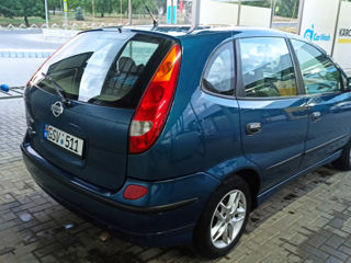 Nissan Almera Tino foto 4