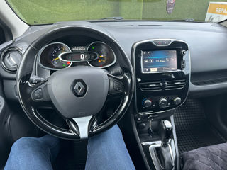 Renault Clio foto 10