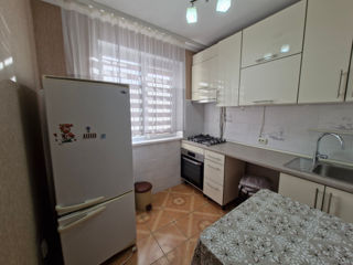 Apartament cu 3 camere, 60 m², Botanica, Chișinău foto 7