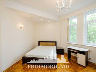 Apartament cu 2 camere, 116 m², Centru, Chișinău foto 6
