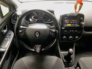 Renault Clio foto 8