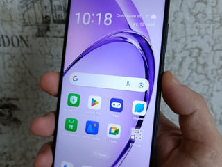 OPPO A40 128/4+4 GB. Stare foarte bună.