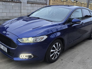 Ford Mondeo foto 8