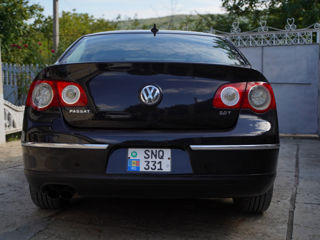 Volkswagen Passat foto 2