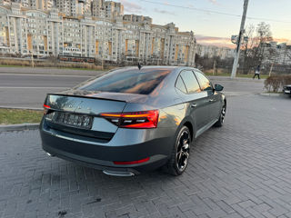 Skoda Superb foto 4