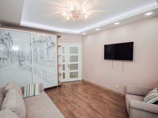 Apartament cu 2 camere, 65 m², Buiucani, Chișinău foto 4