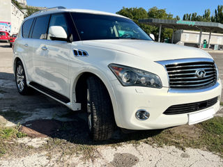 Infiniti QX56 foto 3