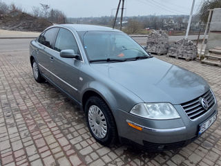 Volkswagen Passat foto 2