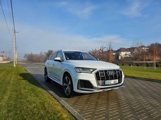 Audi Q7 e-tron