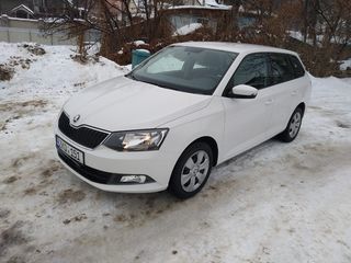 Skoda Fabia foto 2