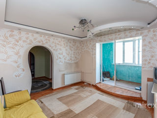 Apartament cu 4 camere, 91 m², Poșta Veche, Chișinău foto 3