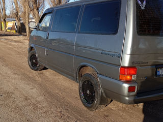 Volkswagen Caravelle foto 7