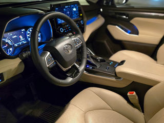 Toyota Highlander foto 7