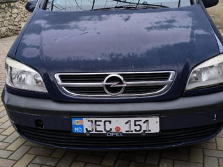 Opel Zafira foto 6