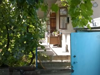 Meneaiu kap dom s saunoi v prigorode( Magdacesti) na jilie  v Chisineve s vasei doplatoi. foto 1