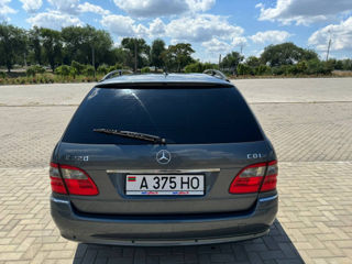 Mercedes E-Class foto 2