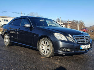 Mercedes E-Class foto 2