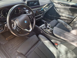 BMW 5 Series foto 3